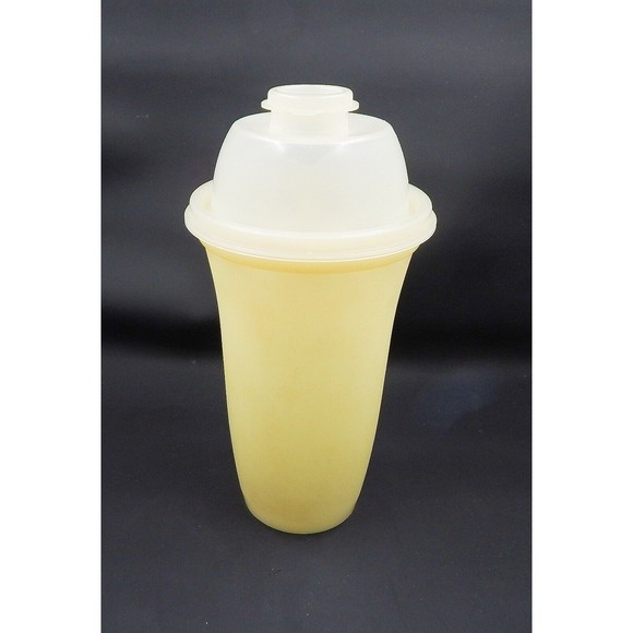 Tupperware Yellow Shaker Mixer Blender Insert Clear Pour Lid 844-1 Dressings - Picture 2 of 9